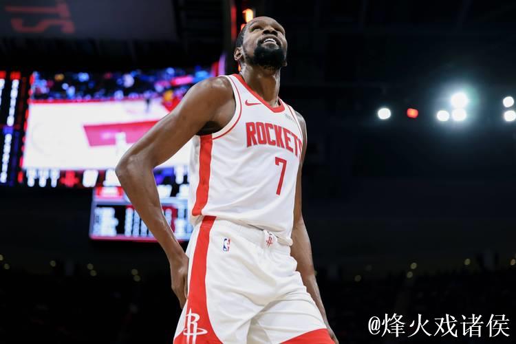 别信什么双赢，火箭梭哈特雷杨只为锁定杜兰特最后两年核心地位，季后赛大门就差一位持球点能撕裂防守，年轻阵容缺的那瓶烈酒就是他